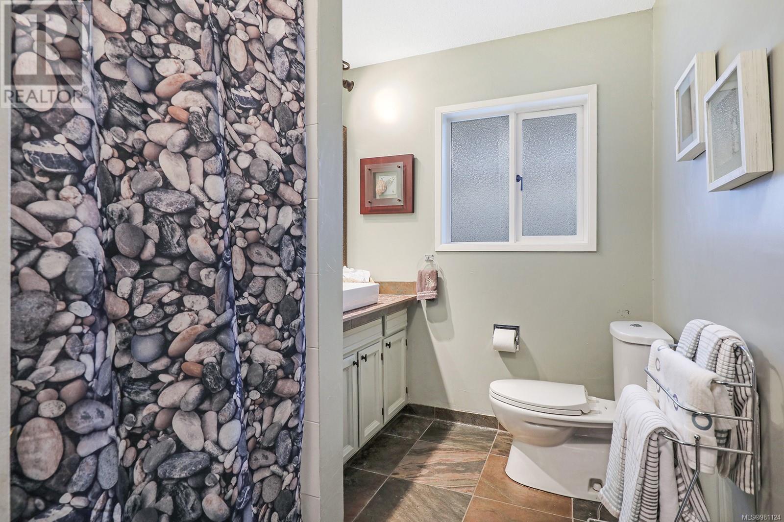 1522 Admiral Tryon Blvd, Parksville real estate listing 981124