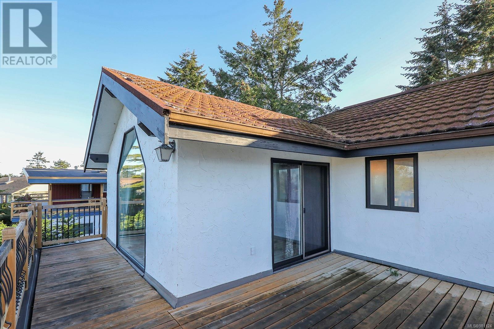 1522 Admiral Tryon Blvd, Parksville real estate listing 981124