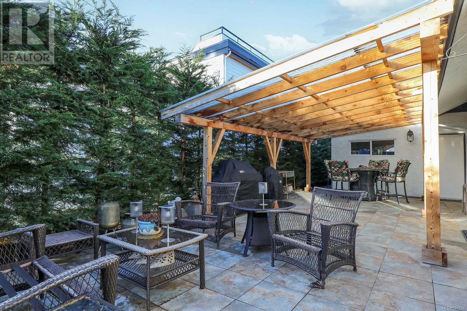 1522 Admiral Tryon Blvd, Parksville real estate listing 981124