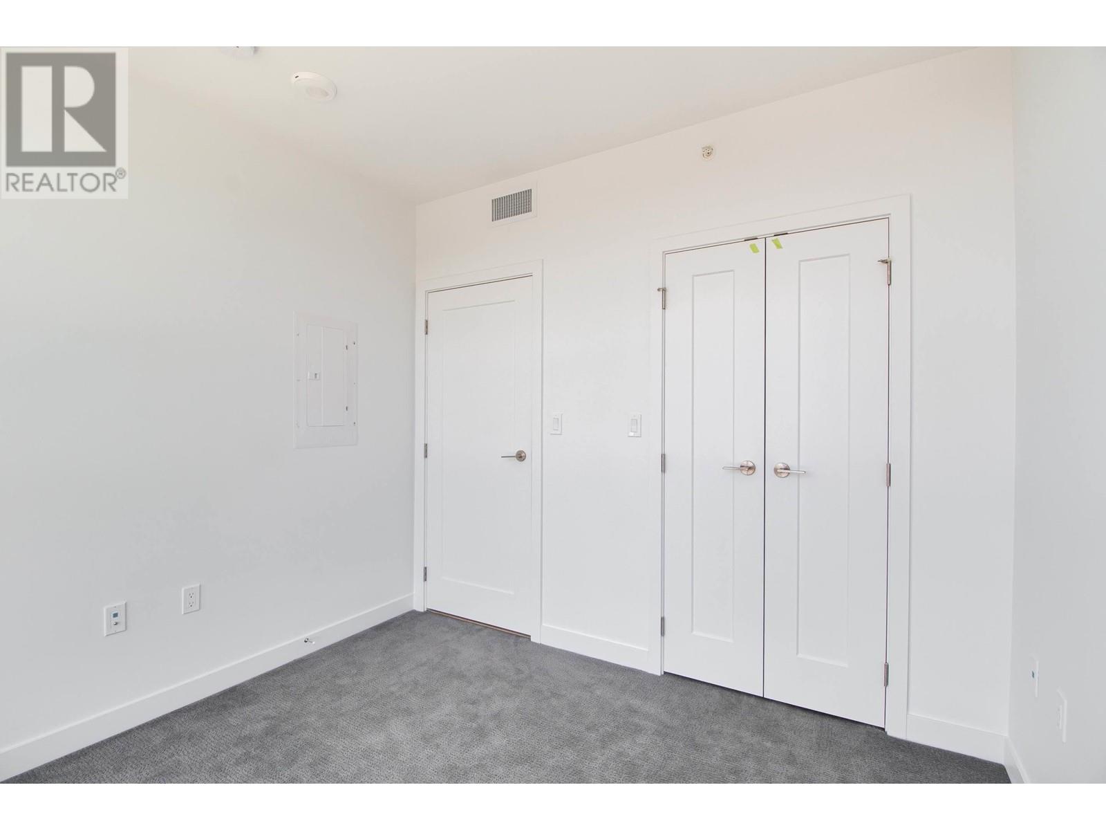 Photo 2 of 1502 3331 No 3 Road, Richmond BC