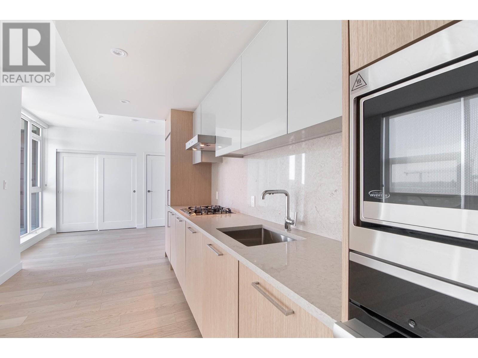 Photo 1 of 1502 3331 No 3 Road, Richmond BC