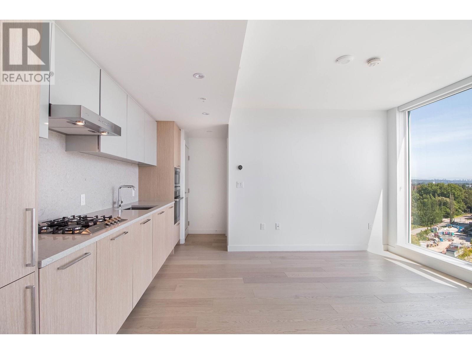 Photo 10 of 1502 3331 No 3 Road, Richmond BC