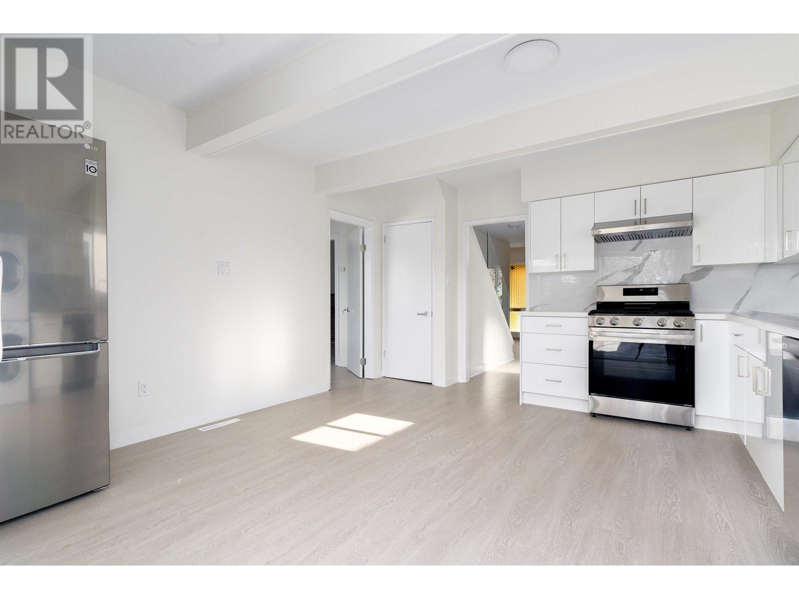 Photo 10 of 3727 W 20th Avenue, Vancouver BC