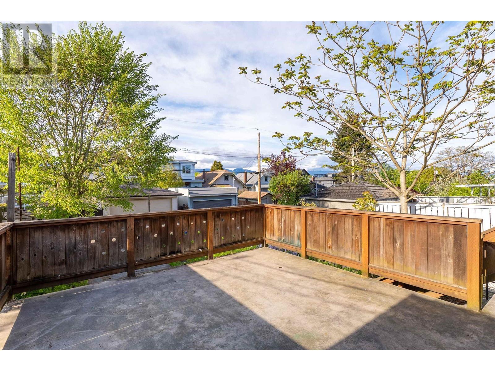 Photo 13 of 3727 W 20th Avenue, Vancouver BC