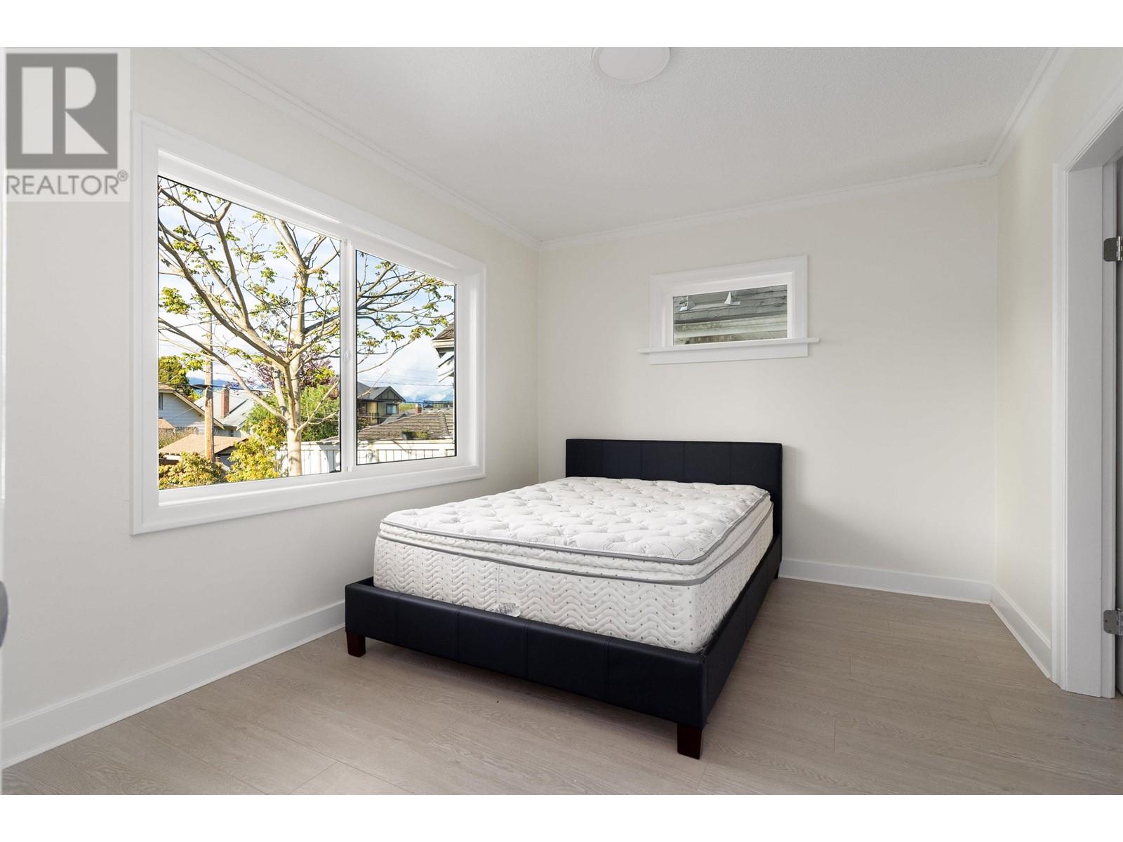 Photo 7 of 3727 W 20th Avenue, Vancouver BC