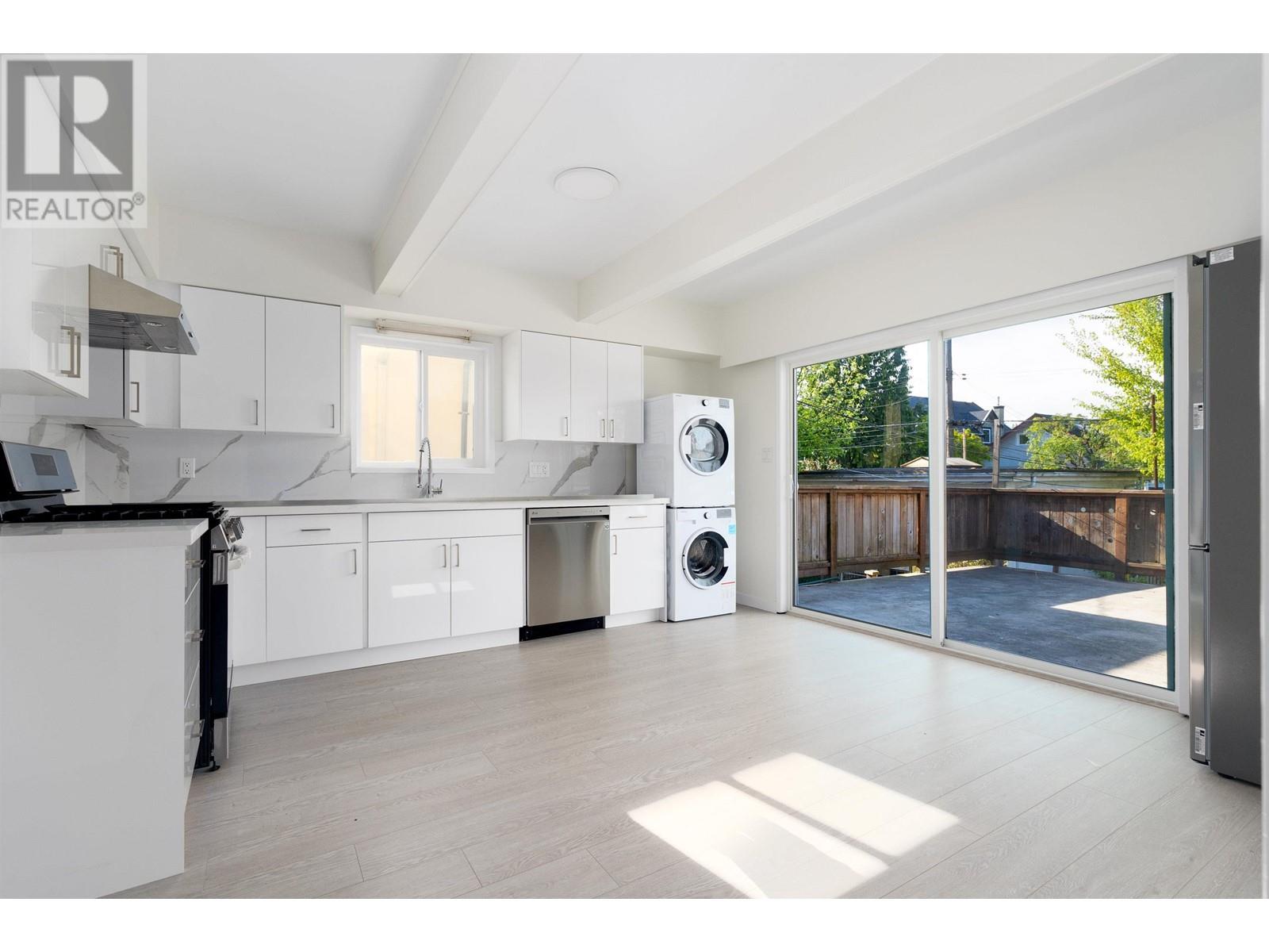 Photo 8 of 3727 W 20th Avenue, Vancouver BC