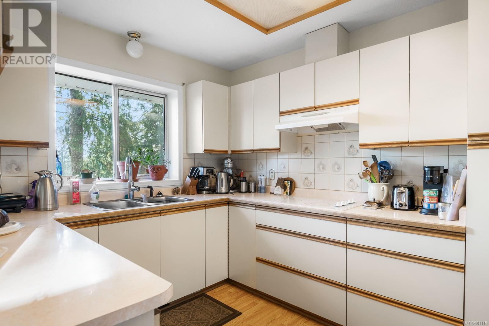 2974 Haslam Rd, Nanaimo real estate listing 981115