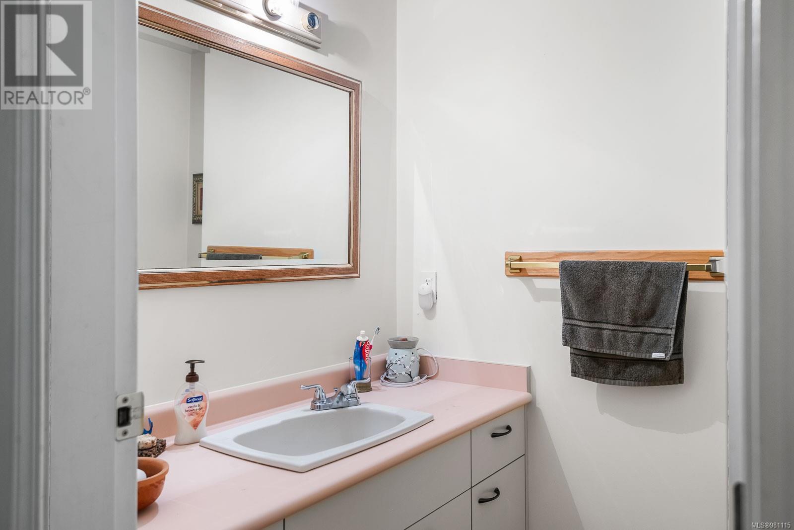 2974 Haslam Rd, Nanaimo real estate listing 981115