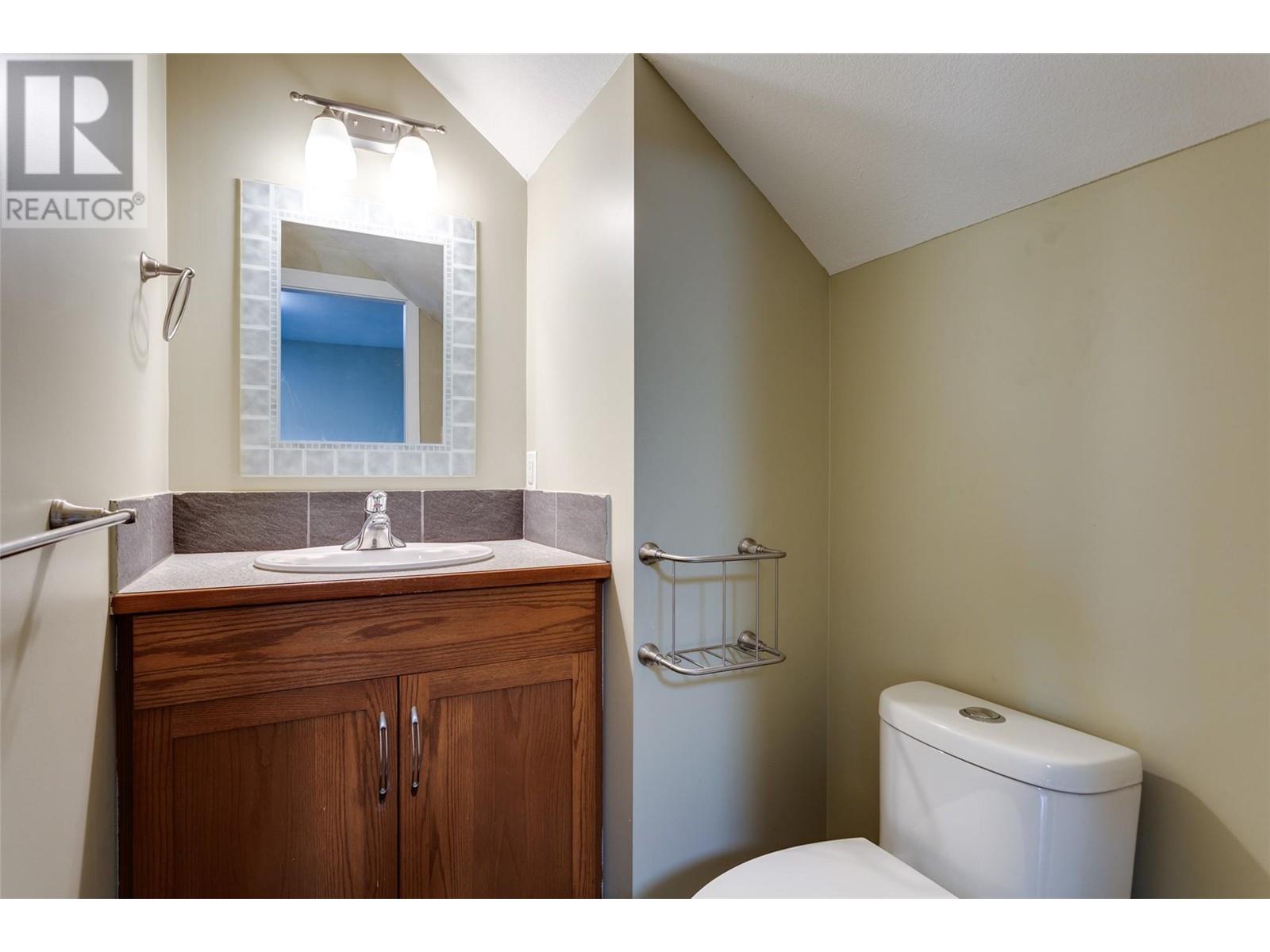 860 Glenwood Avenue, Kelowna