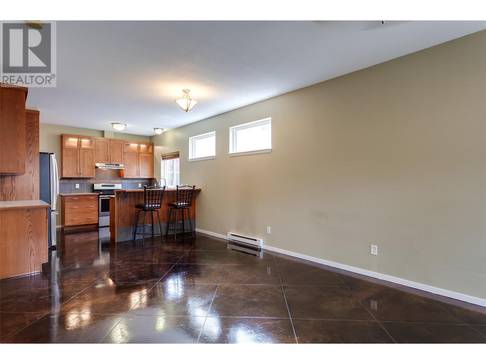 860 Glenwood Avenue, Kelowna