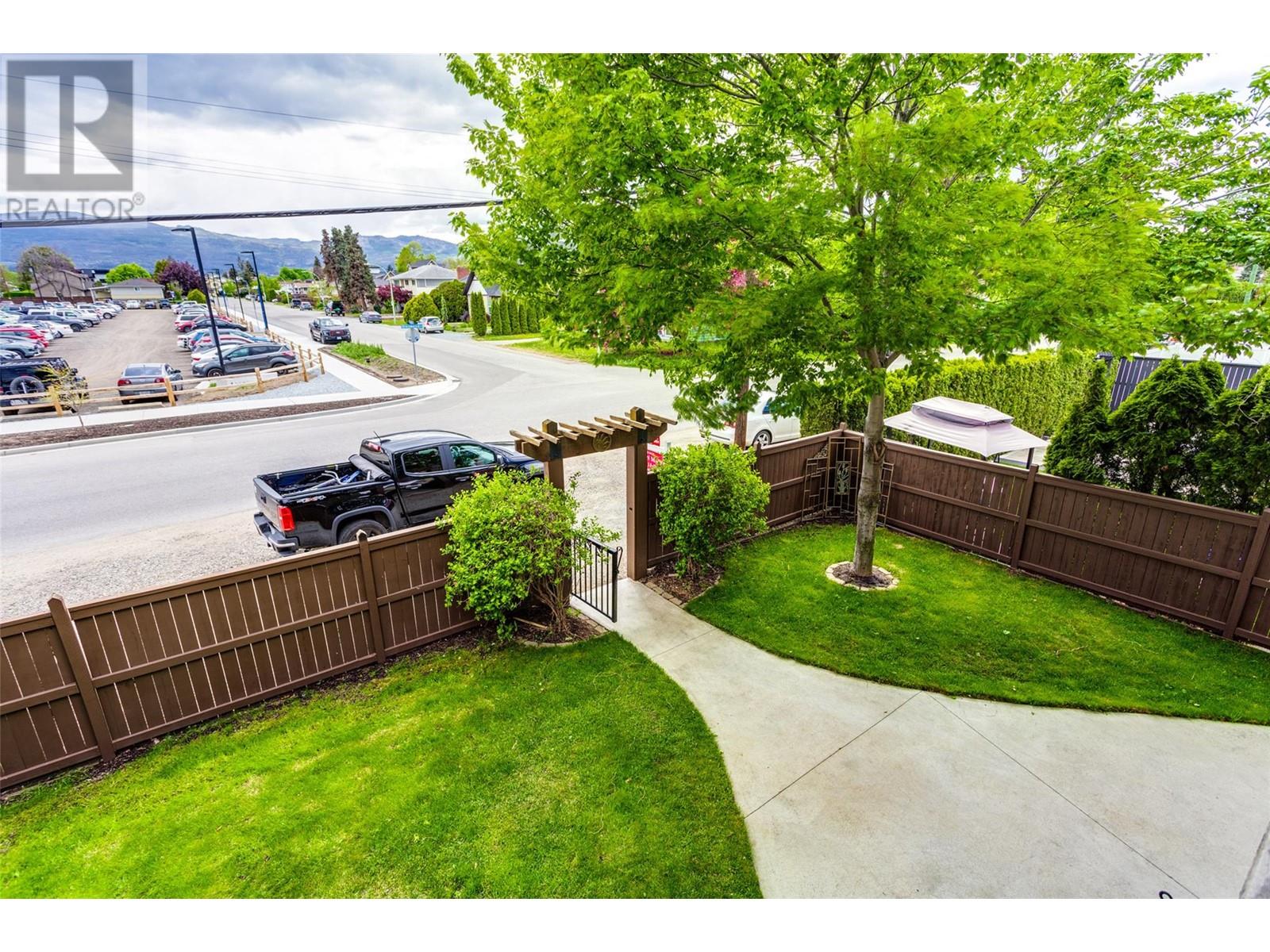 860 Glenwood Avenue, Kelowna