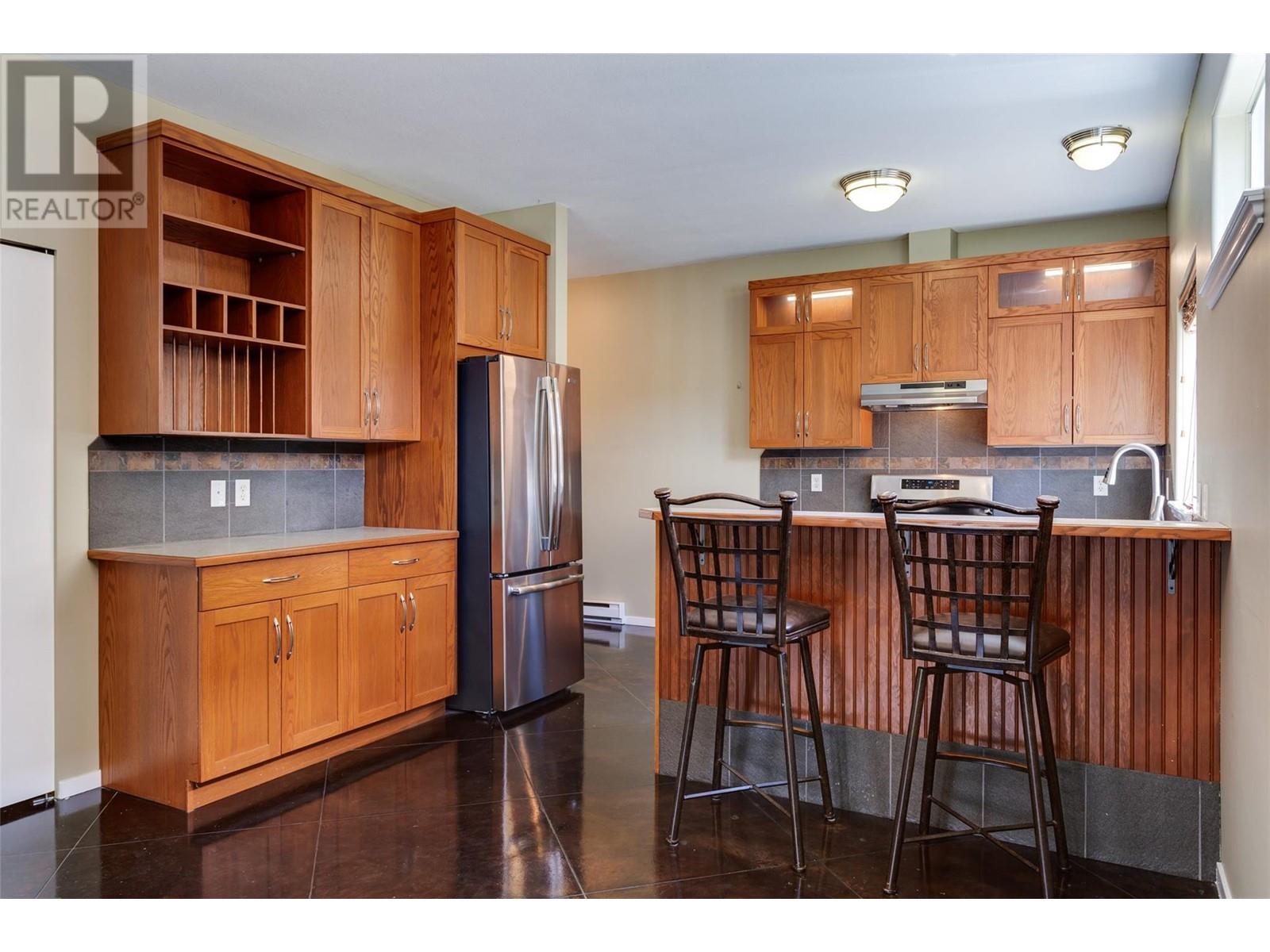 860 Glenwood Avenue, Kelowna