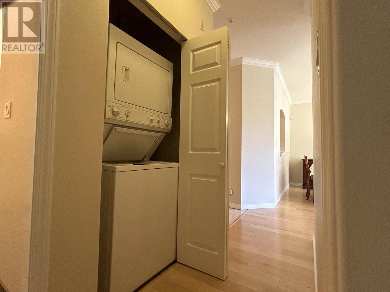 225 3098 GUILDFORD WAY, Coquitlam