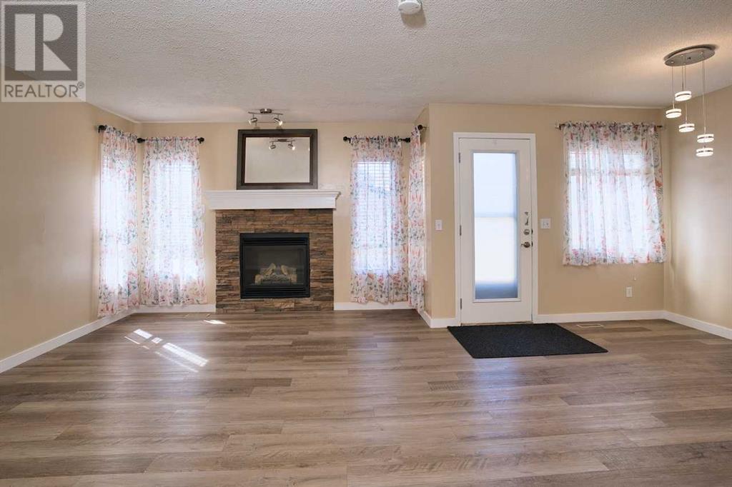 Single Family House for Sale in  Saddlebrook Drive NE Saddle Ridge Calgary 