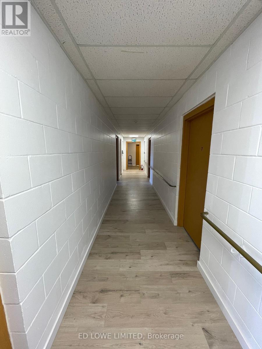 Photo 5 of 39 Poyntz Street, Penetanguishene ON