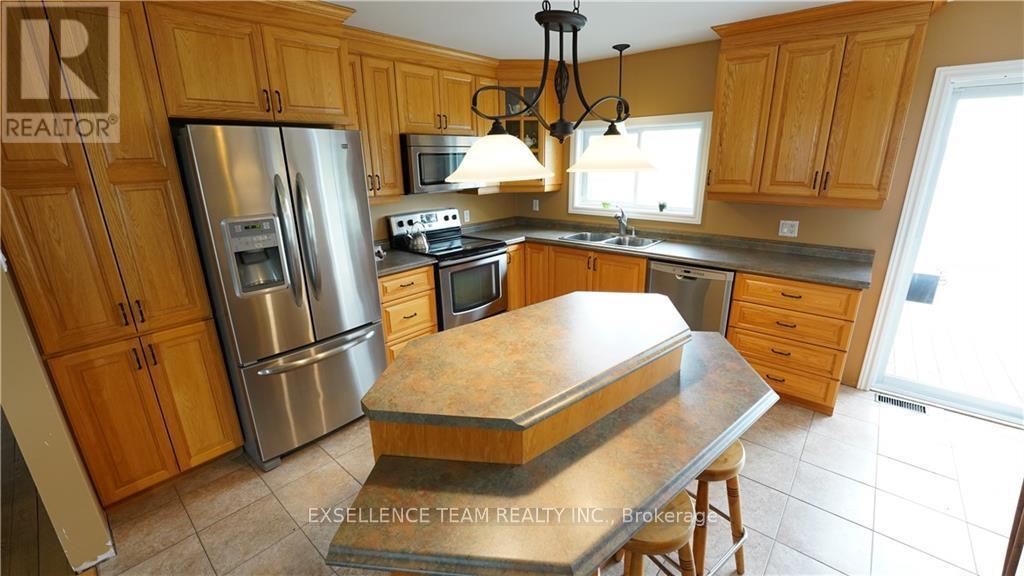 Photo 17 of 19100 Kenyon Conc Rd 7 Road, North Glengarry ON
