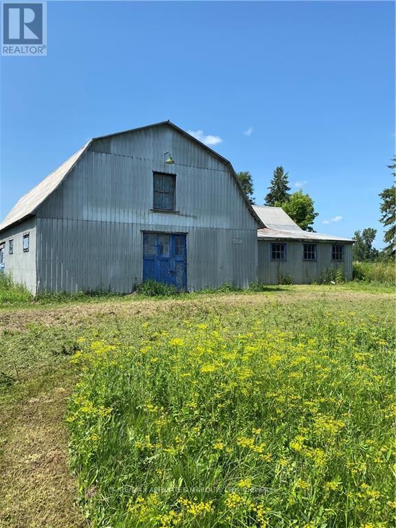 Photo 5 of 15169 Eaman Road N, South Stormont ON