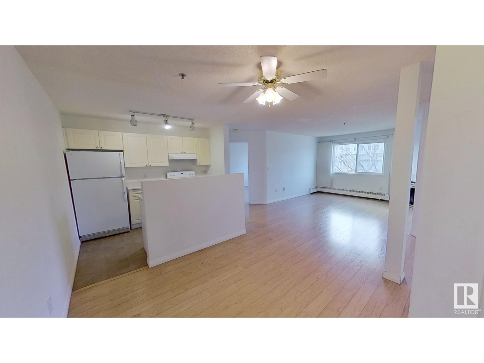 #22 10331 106 ST NW - 2