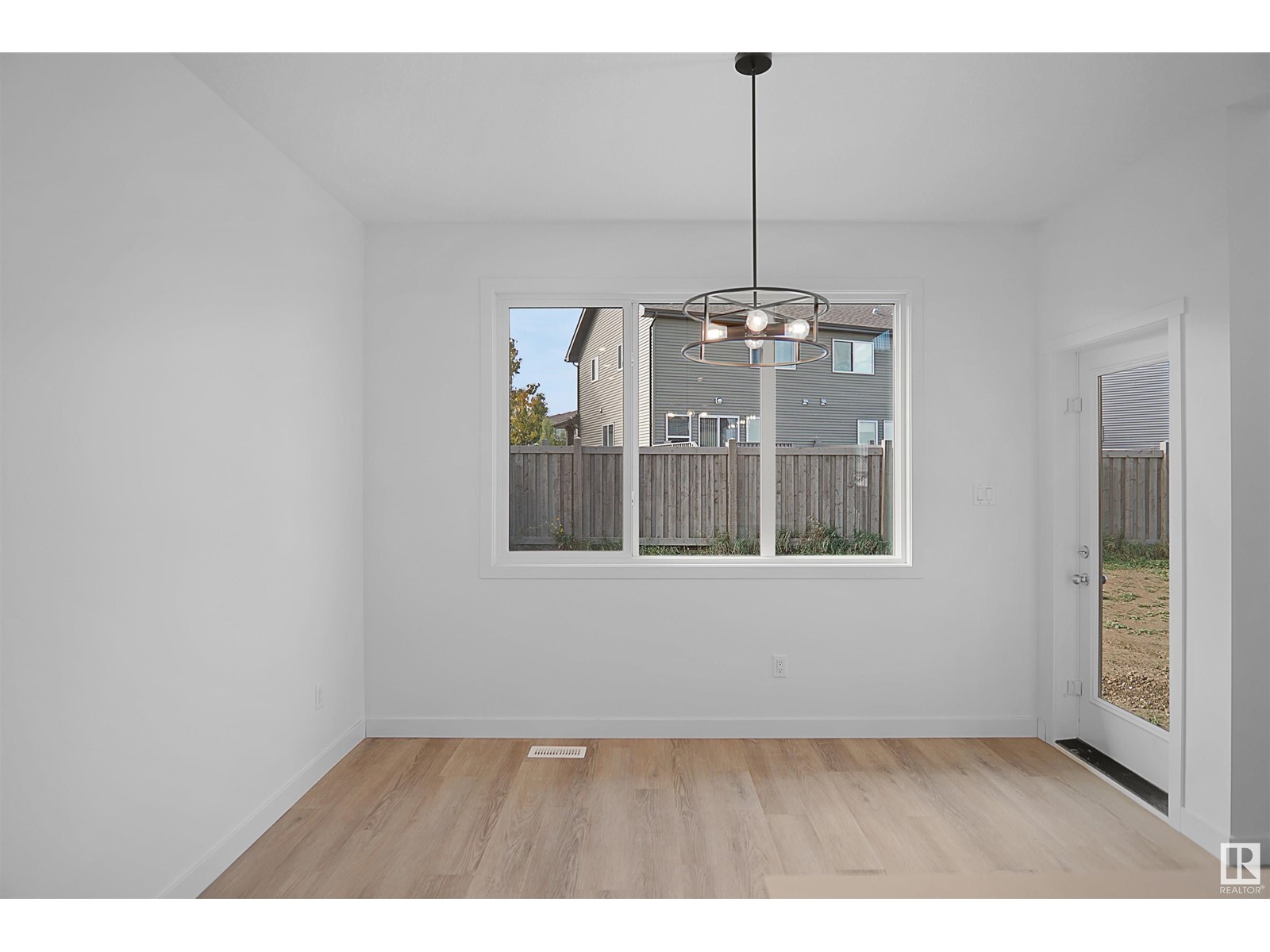 16539 3 ST NE, Edmonton