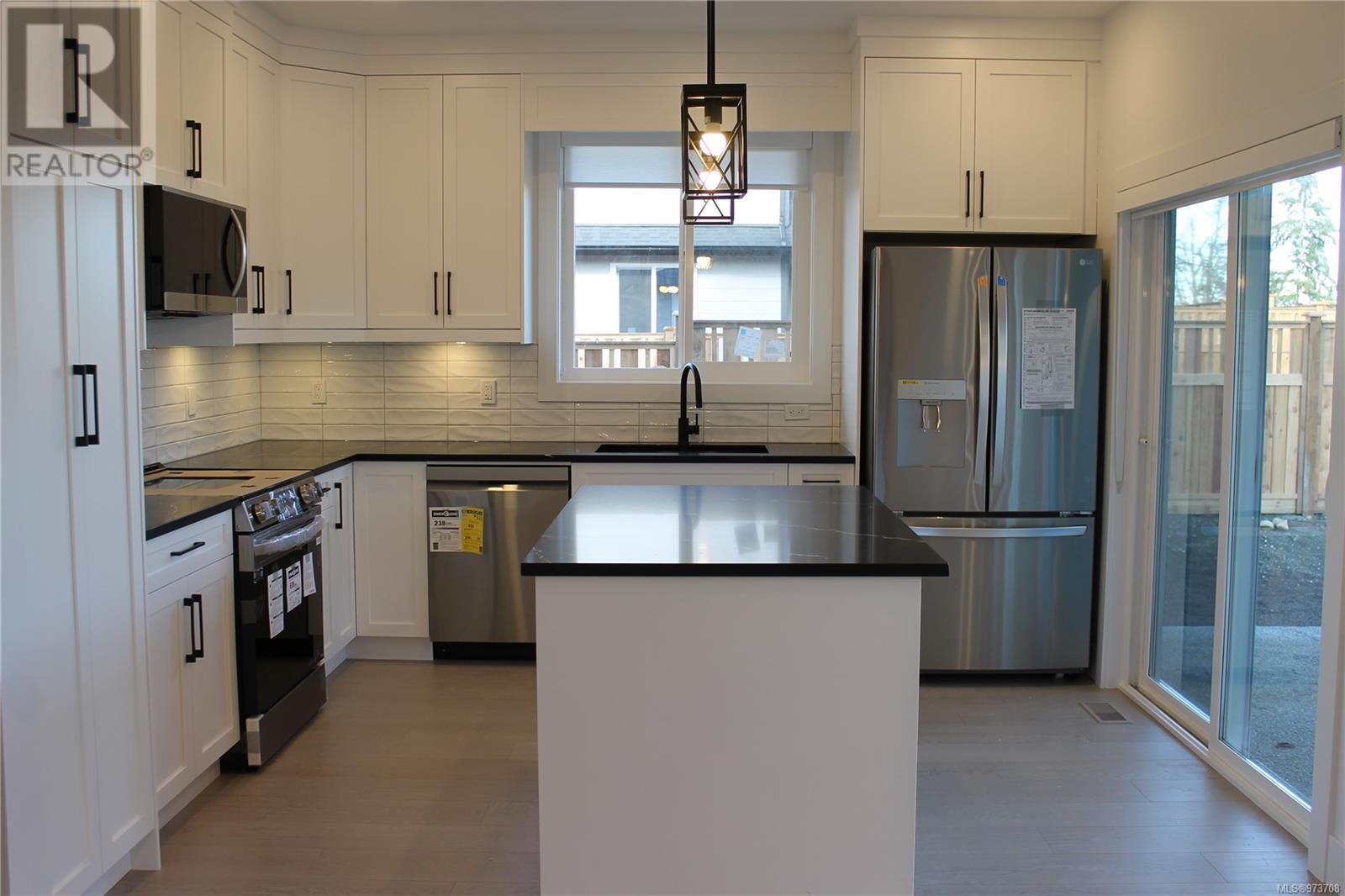 4369 Bains Mill Rd, Duncan
