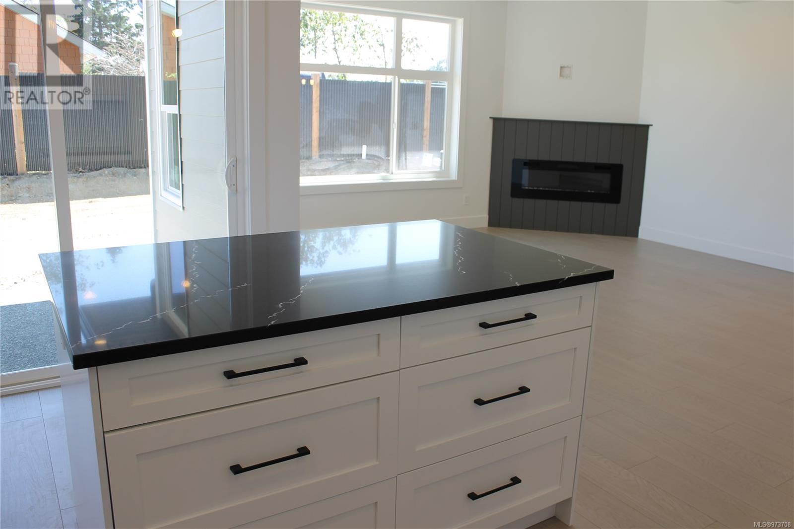 4369 Bains Mill Rd, Duncan