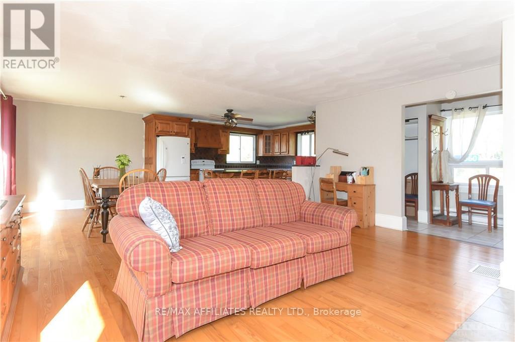 Photo 1 of 1860 Greys Creek Road, Ottawa ON