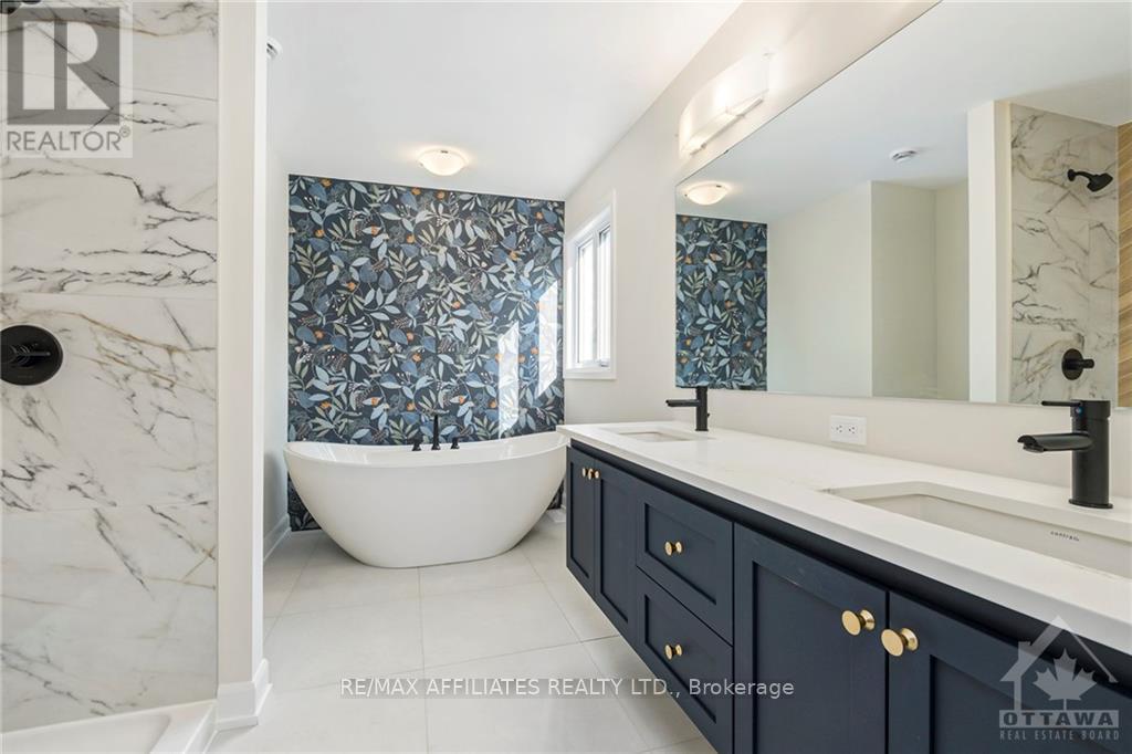 Photo 4 of 1035 Chablis Crescent, Russell ON