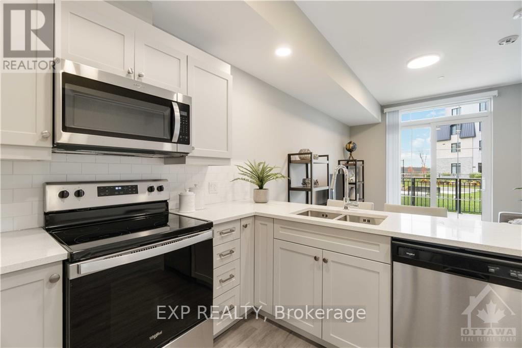 Photo 18 of 312 31 Eric Devlin Lane, Perth ON