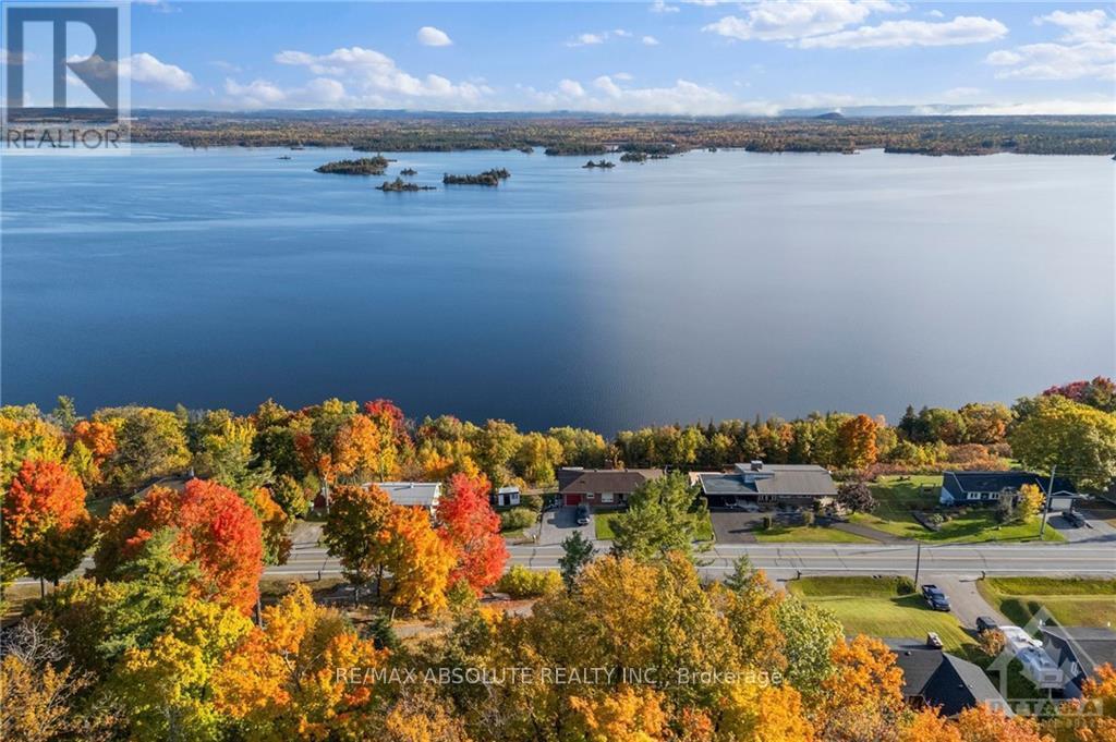 Photo 11 of 1139 B River Road, Mcnab Braeside ON