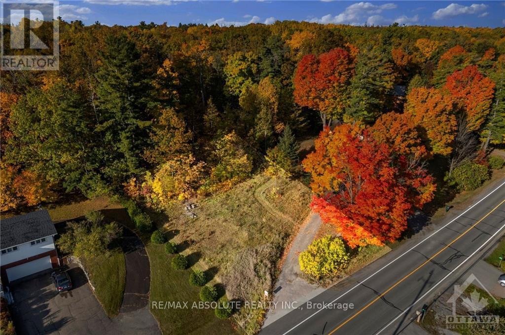 Photo 3 of 1139 B River Road, Mcnab Braeside ON