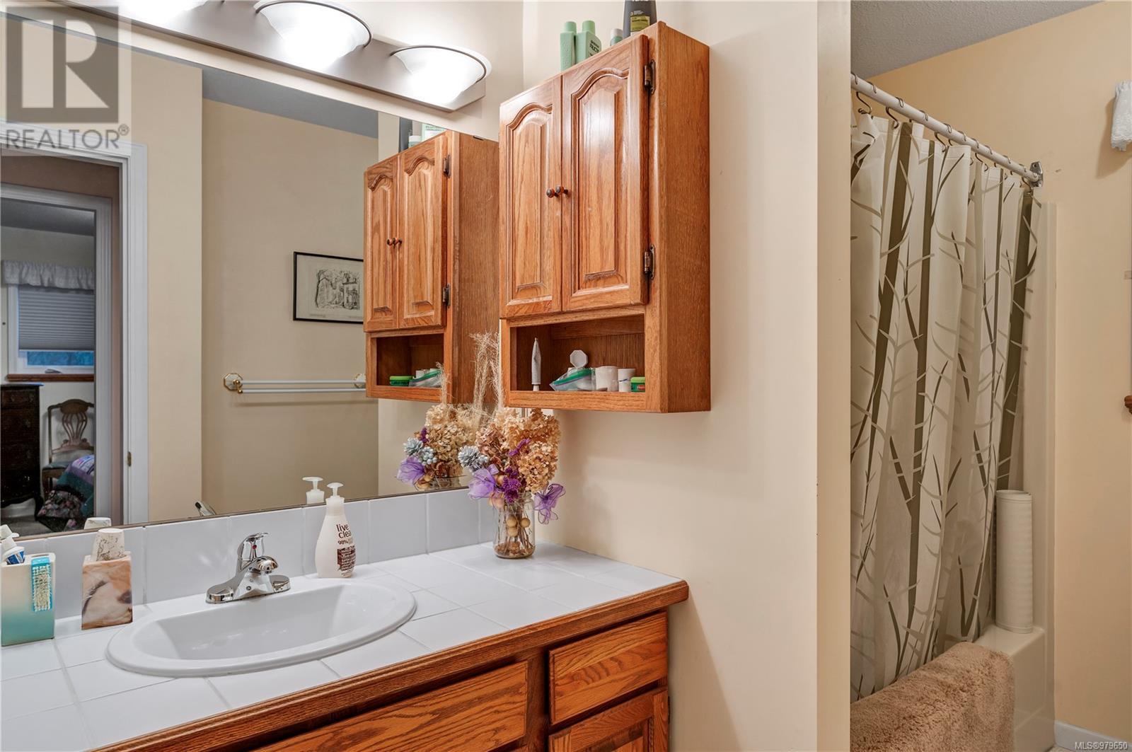 2926 Island Hwy S, Campbell River real estate listing 979650