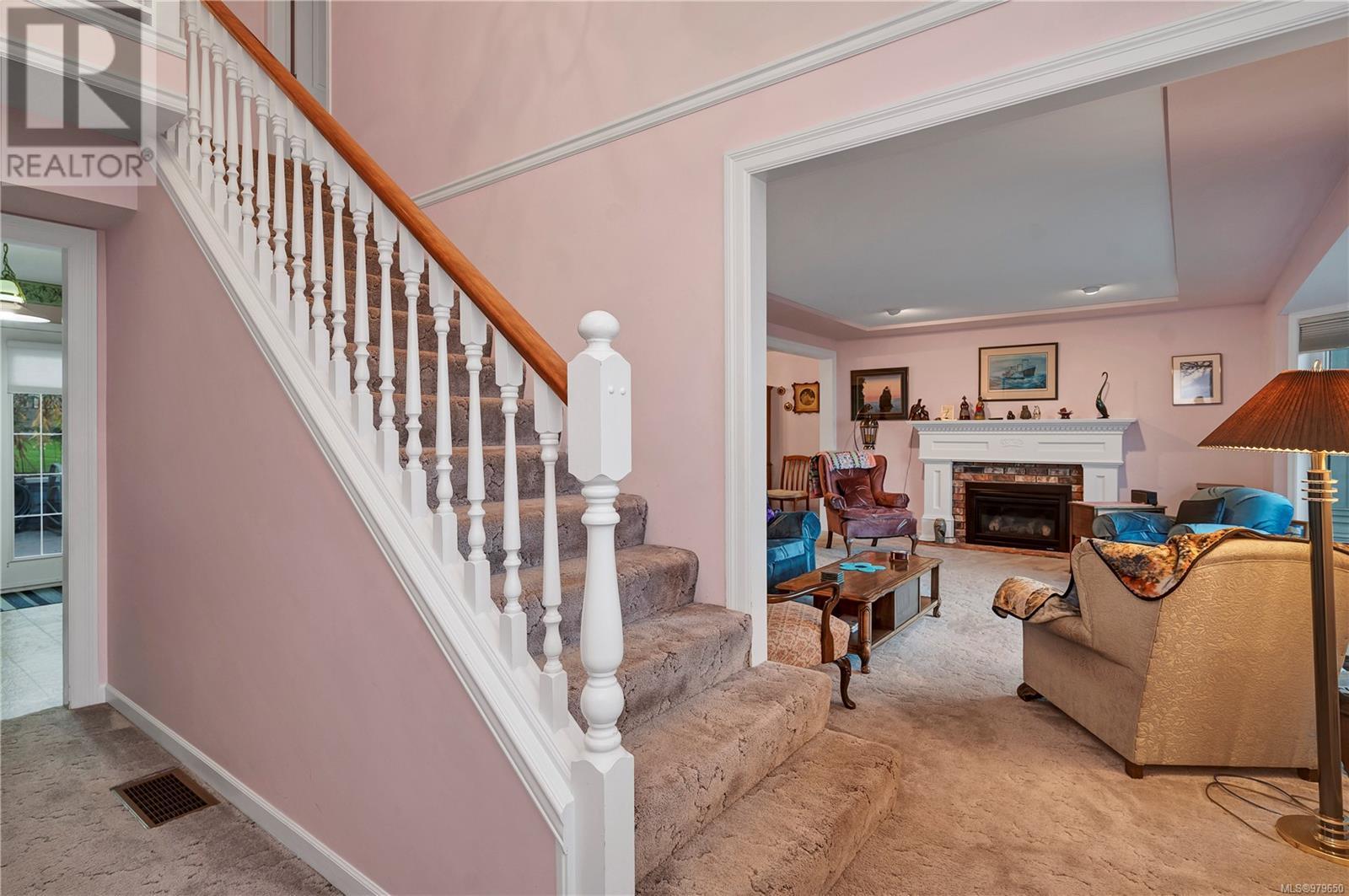 2926 Island Hwy S, Campbell River real estate listing 979650