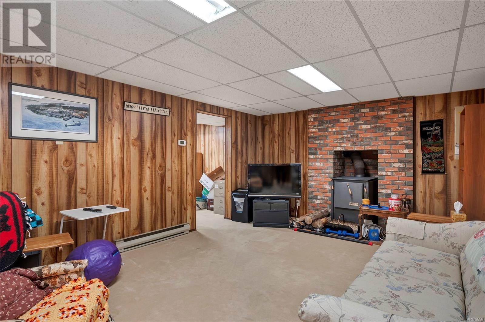 2926 Island Hwy S, Campbell River real estate listing 979650