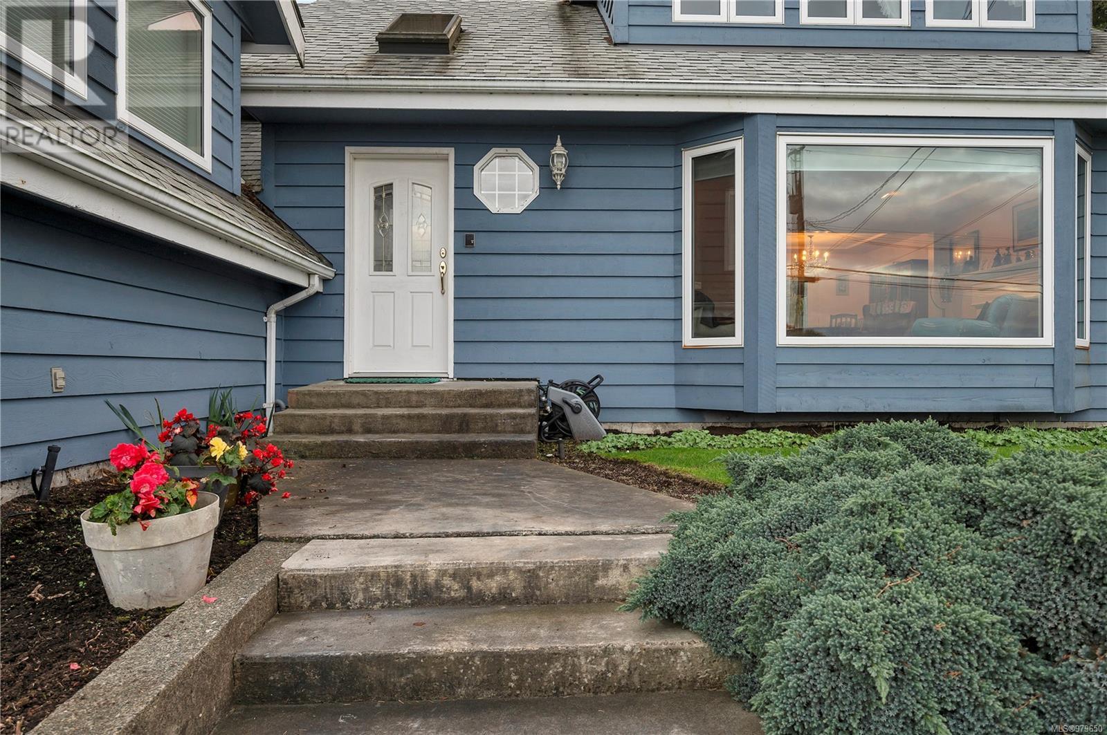 2926 Island Hwy S, Campbell River real estate listing 979650