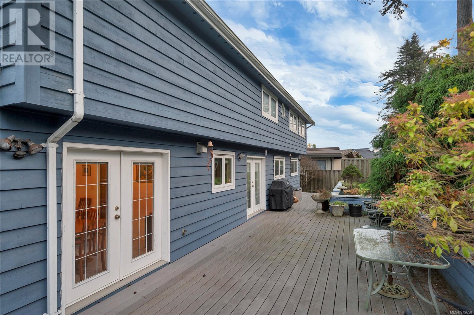 2926 Island Hwy S, Campbell River real estate listing 979650