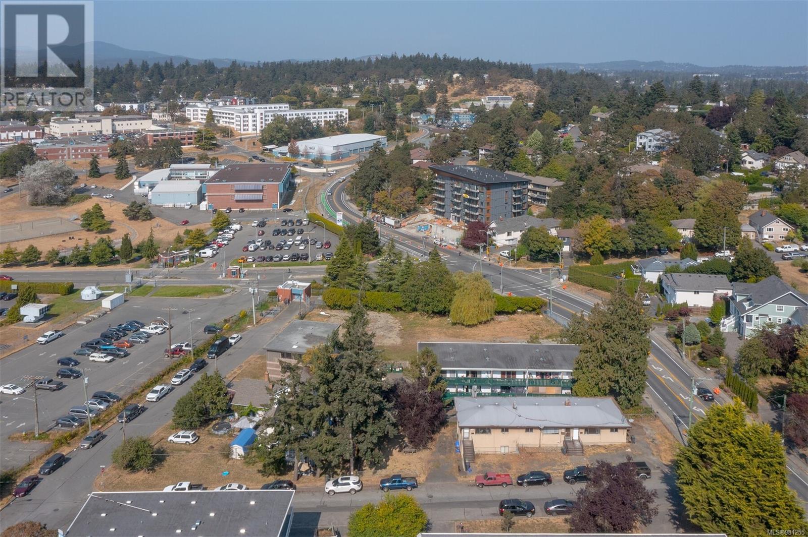  656 Admirals Road, Esquimalt