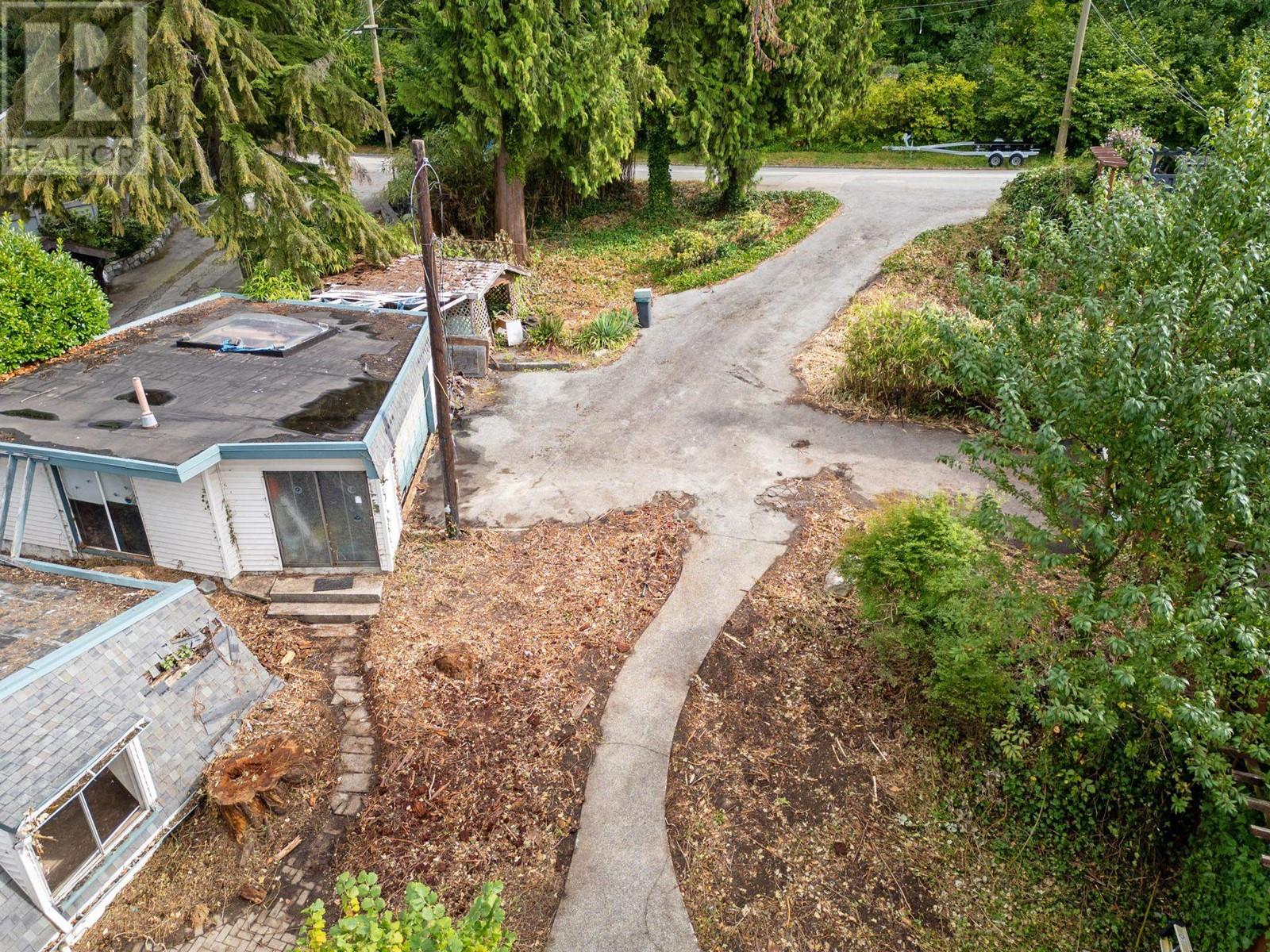 860 ALDERSIDE ROAD, Port Moody real estate listing R2946203