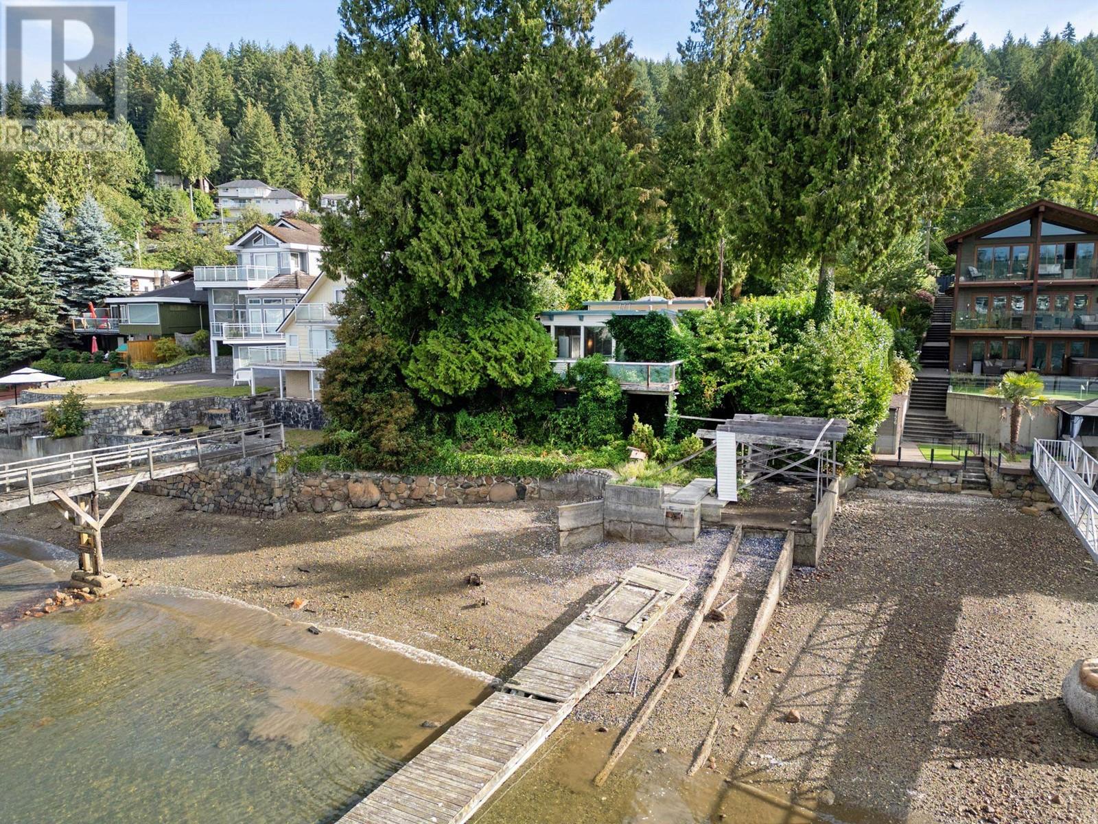 860 ALDERSIDE ROAD, Port Moody real estate listing R2946203