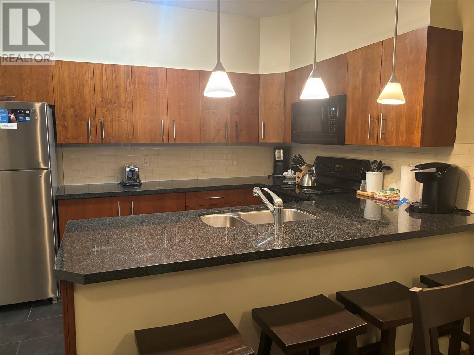 #314D 2049 Summit Drive - 1