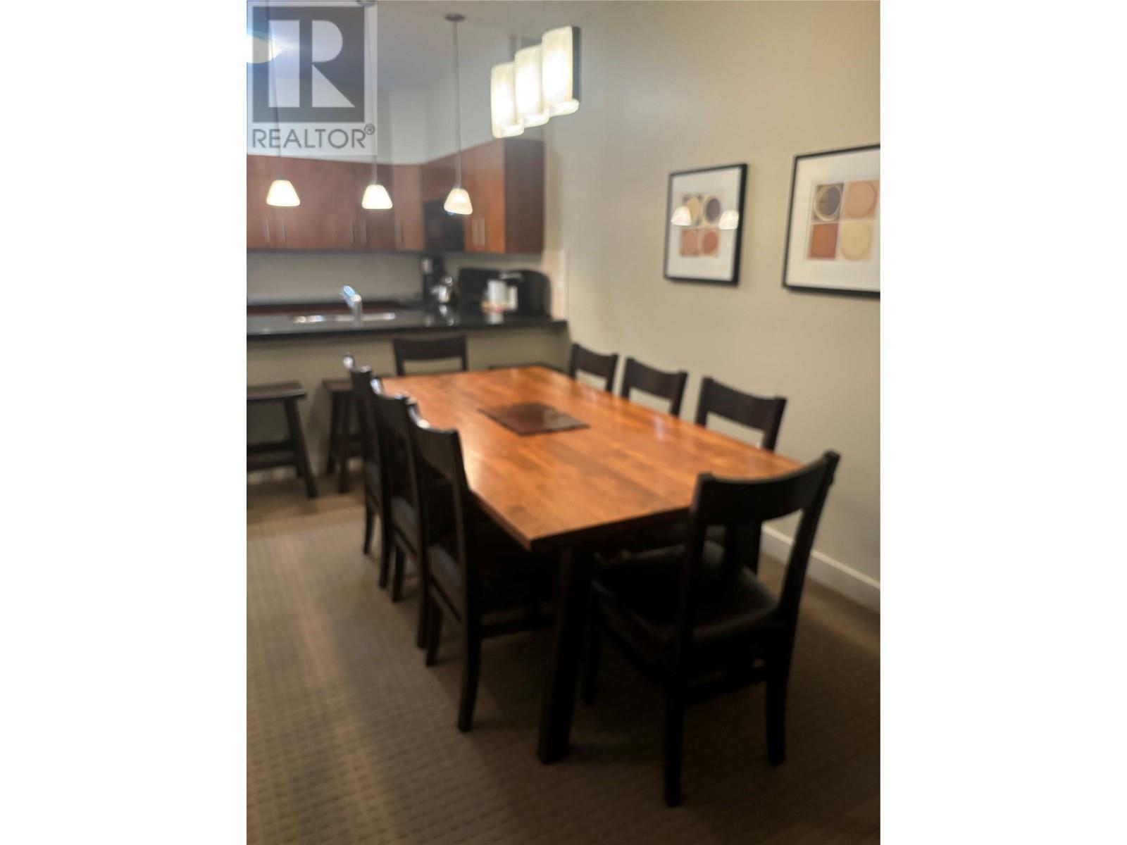 #314D 2049 Summit Drive - 10