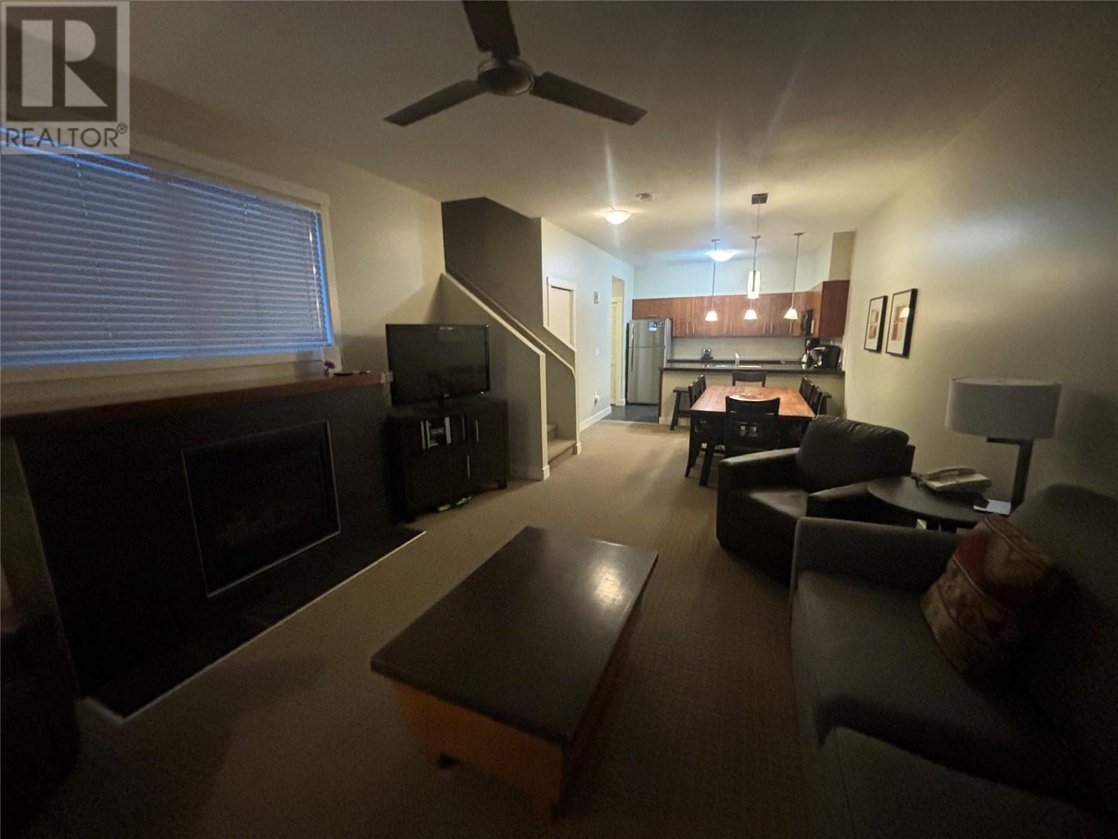 #314D 2049 Summit Drive - 11