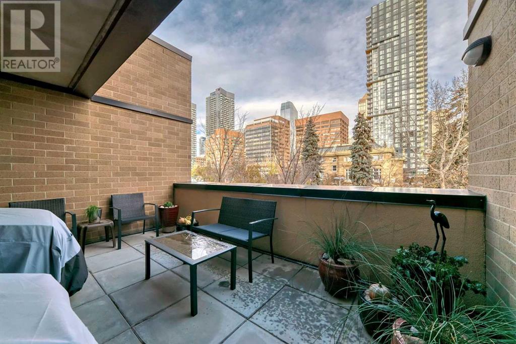 Single Family House High rise for Sale in    Avenue SW Beltline Calgary 