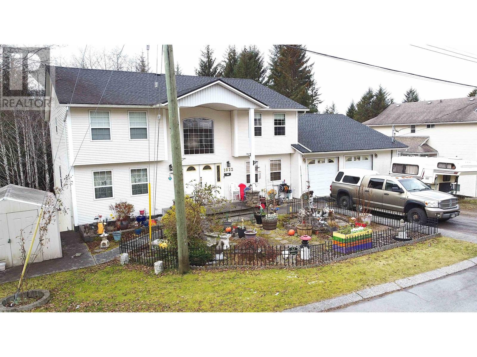 1022 JUBILEE CRESCENT