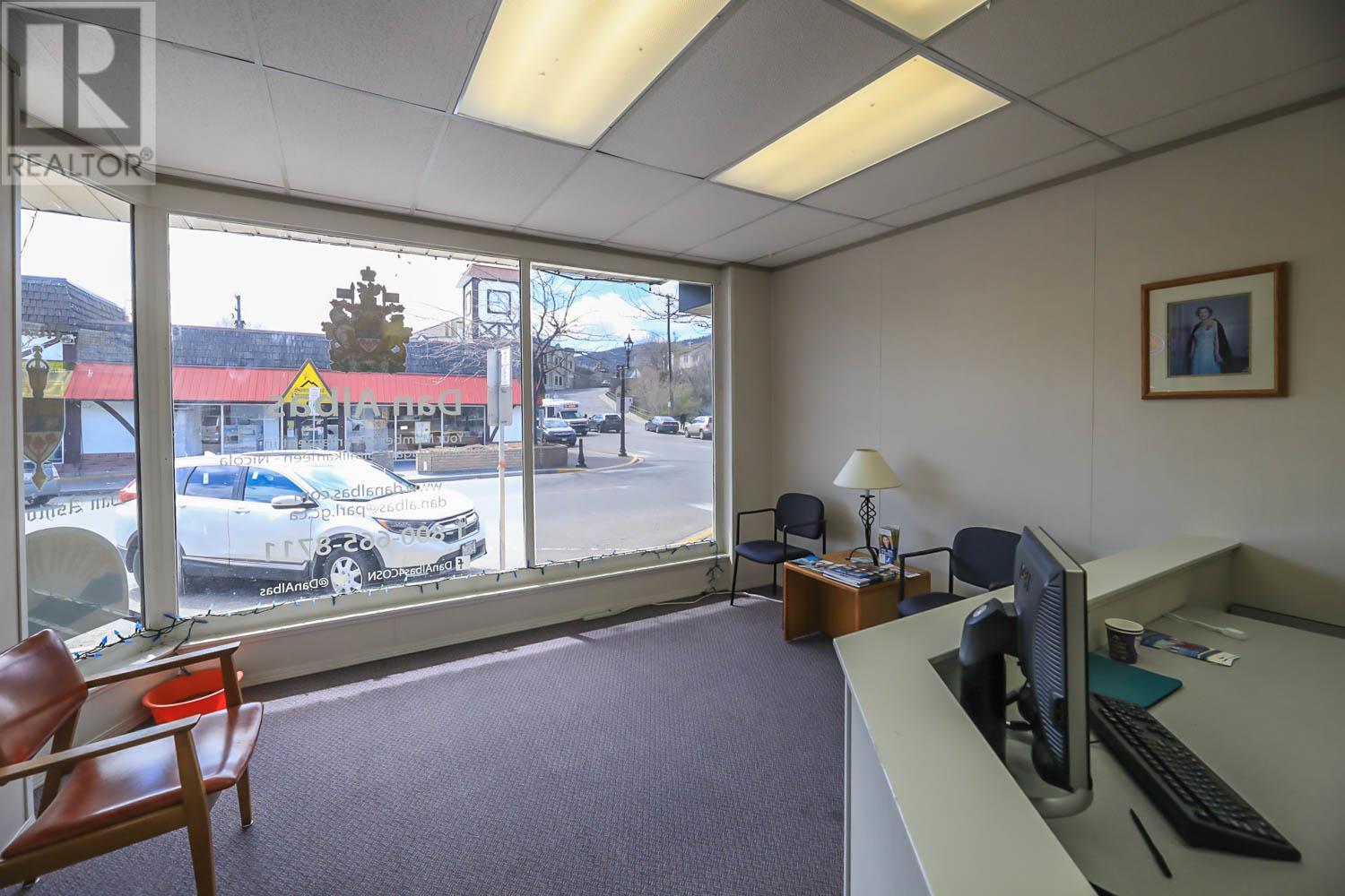 10122 & 10124 Main Street, Summerland