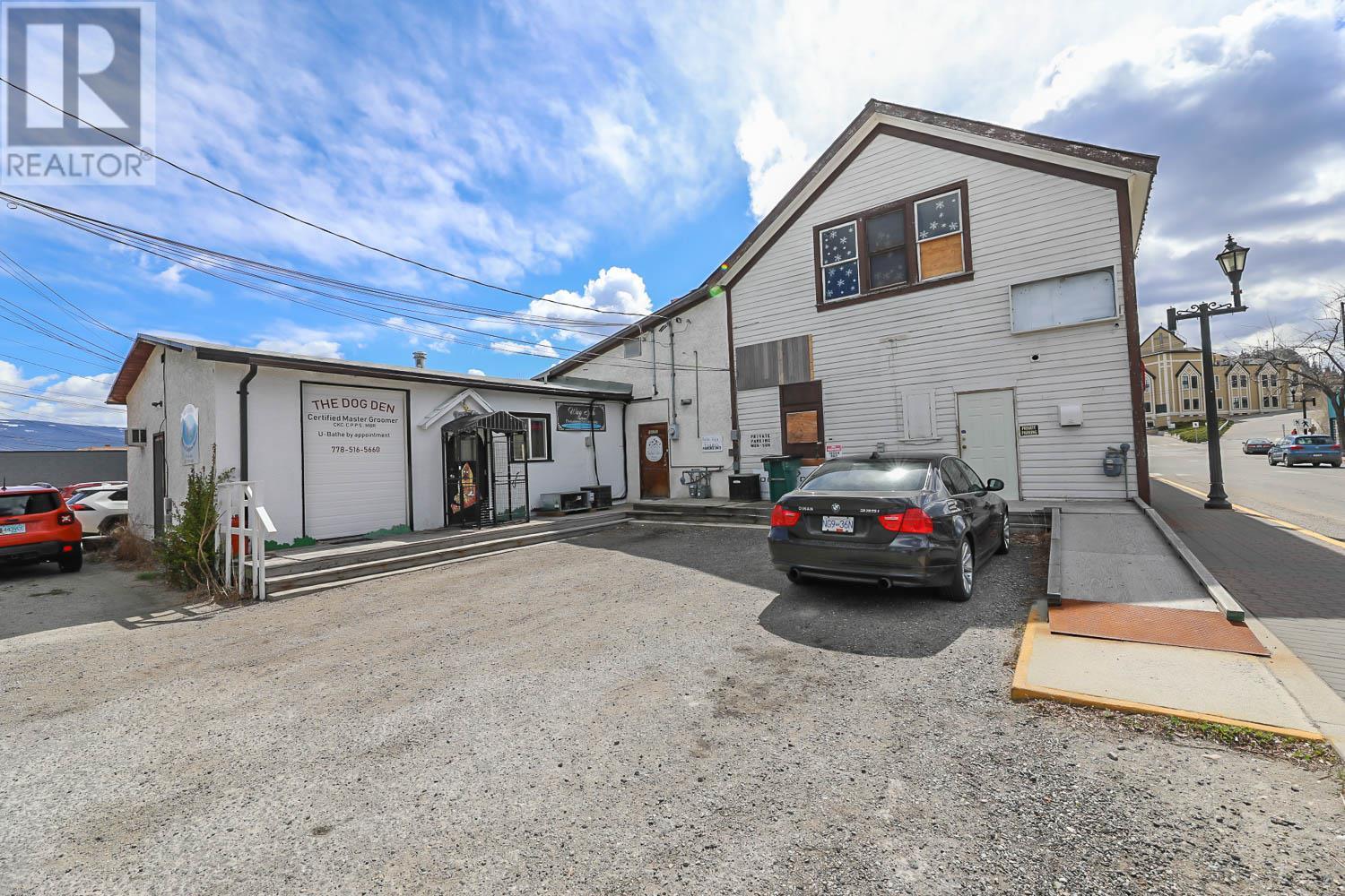 10122 & 10124 Main Street, Summerland