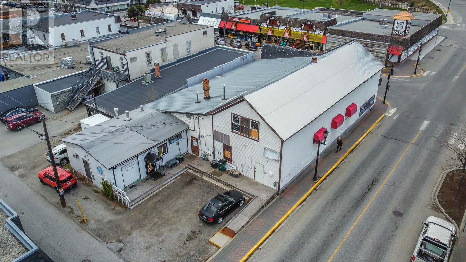10122 & 10124 Main Street, Summerland