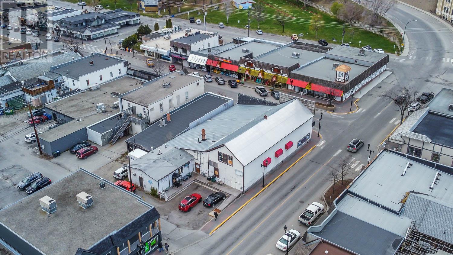 10122 & 10124 Main Street, Summerland
