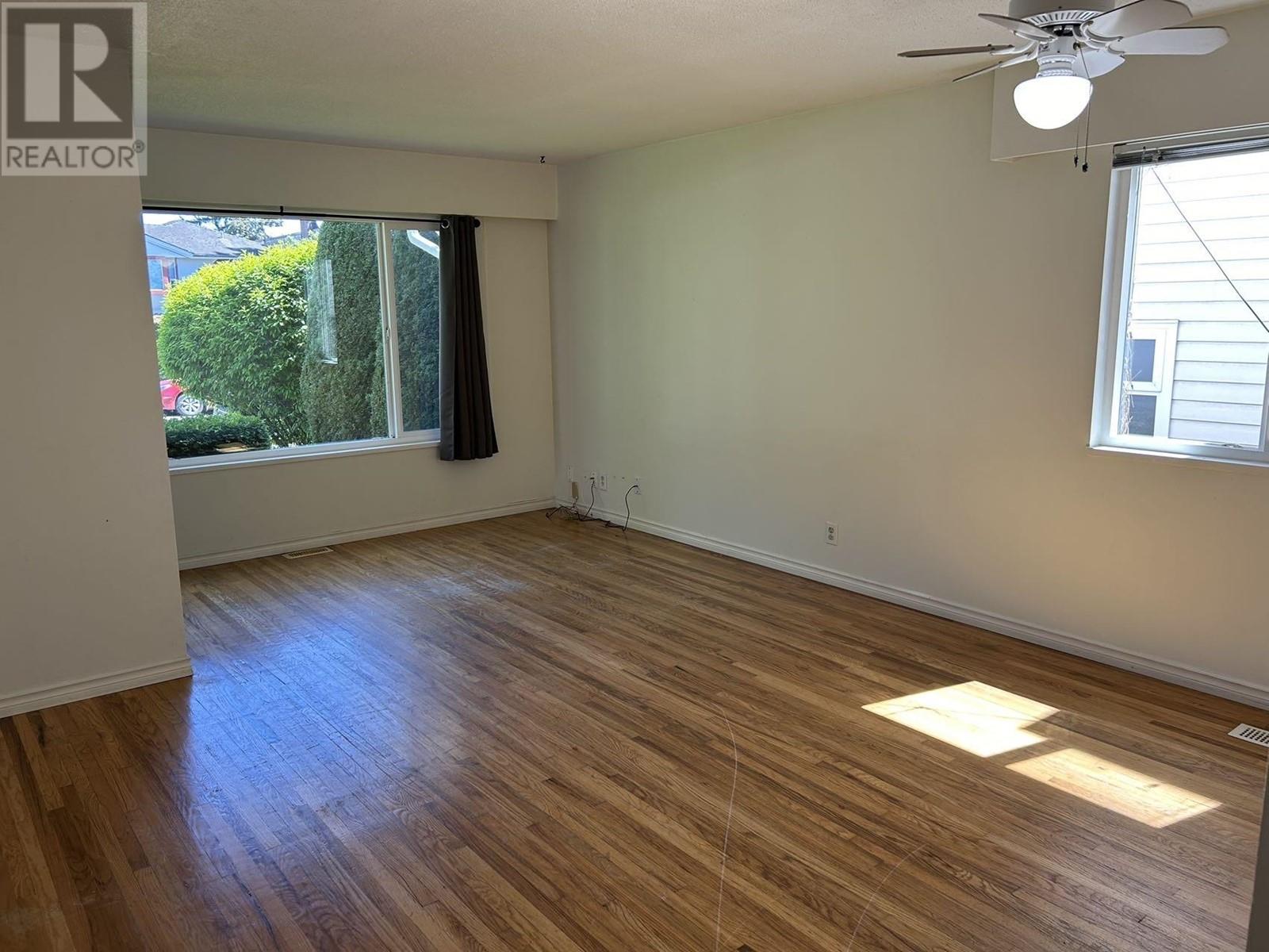 Photo 4 of 8427 8431 Shaughnessy Street, Vancouver BC
