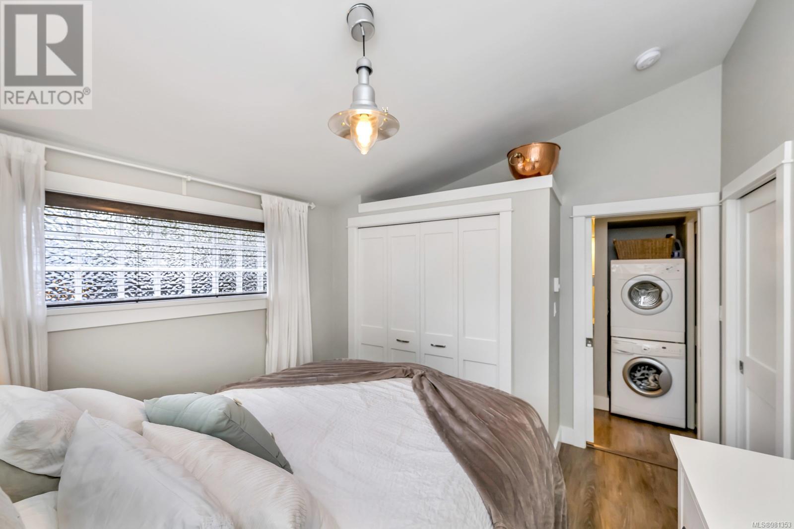 244 6596 Baird Rd, Port Renfrew
