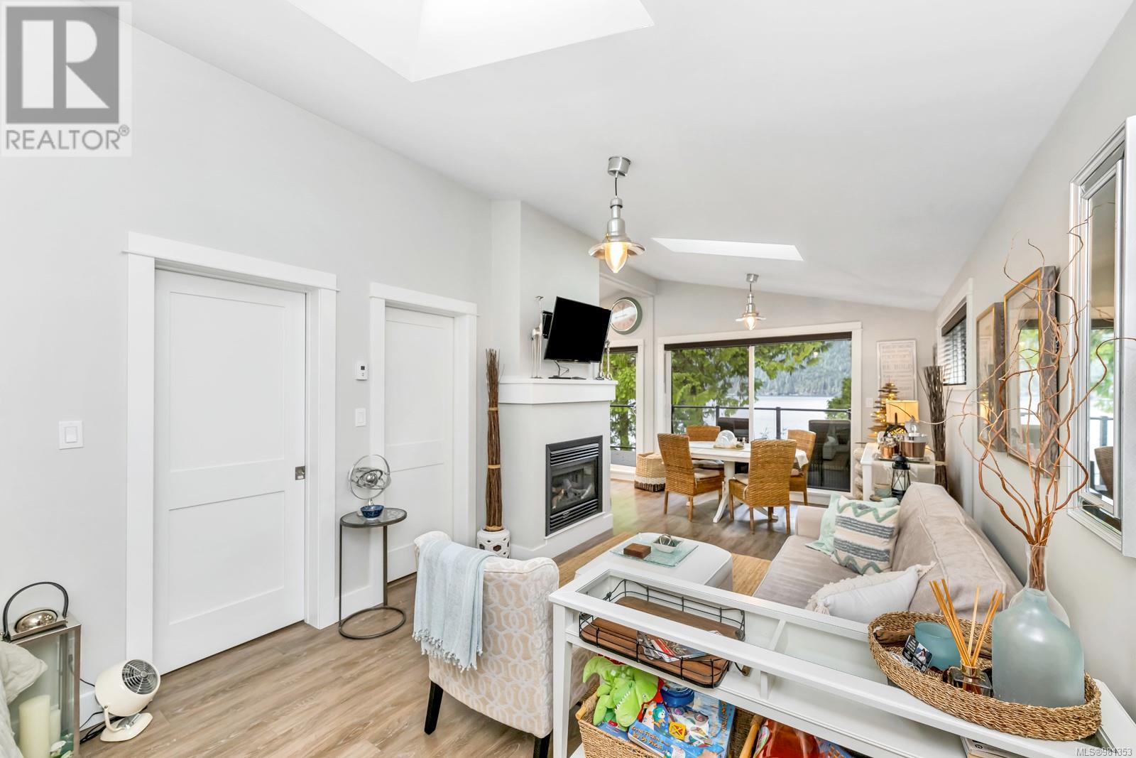 244 6596 Baird Rd, Port Renfrew